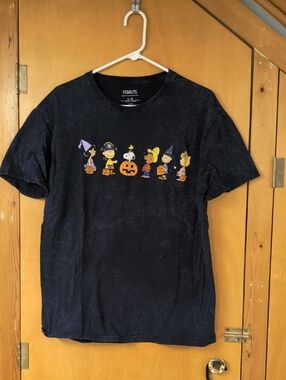 Peanuts Black Halloween Character Tee